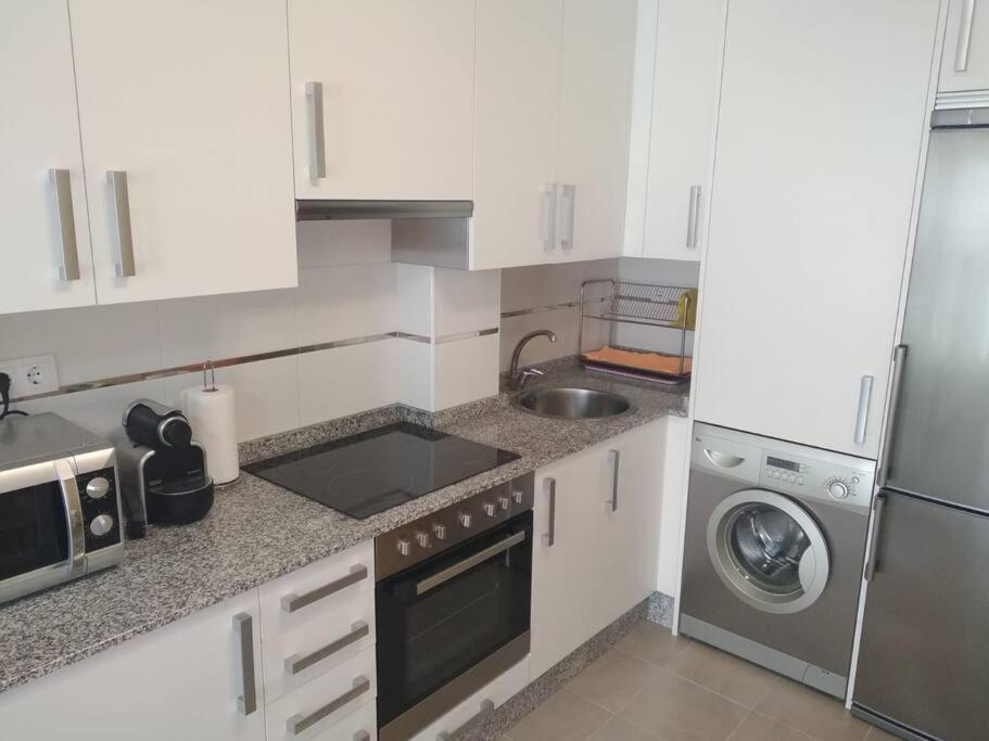 Apartamento Playa A Rapadoira Con Terraza Foz Esterno foto